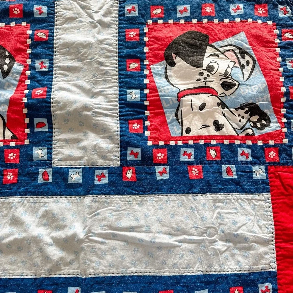 VTG 101 Dalamatians Quilt Handmade 41x37 Disney Blanket Crib‎ Toddler Throw